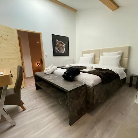 Les Trois Chaufatons - Chalets Boutiques, Propriétés Mont Amour *